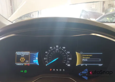 2017 Ford Fusion Titanium z USA, uszkodzony, nr VIN 3FA6P0D9XHR136815